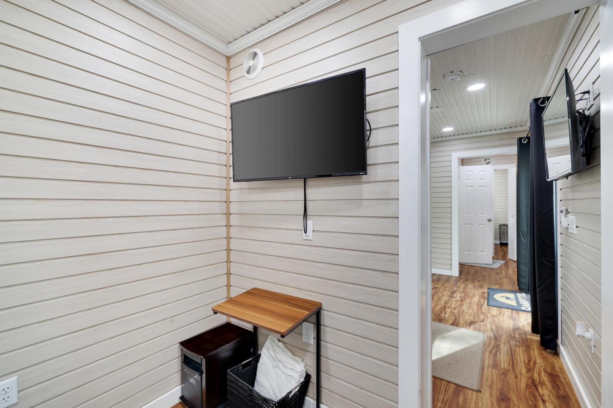 Camptel Poconos Lodging Albrightsville エクステリア 写真