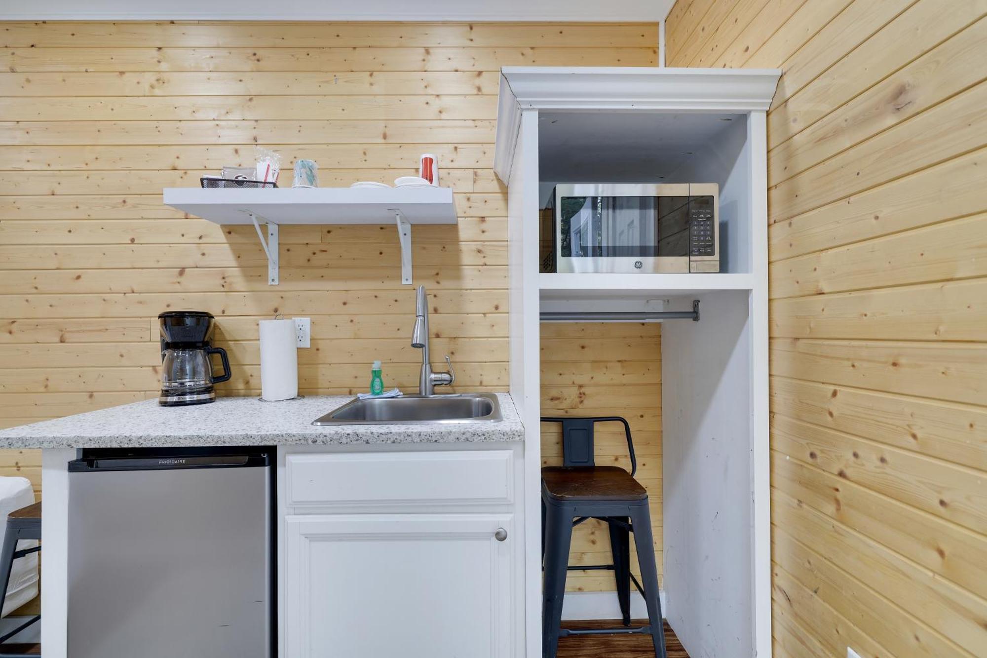 Camptel Poconos Lodging Albrightsville エクステリア 写真