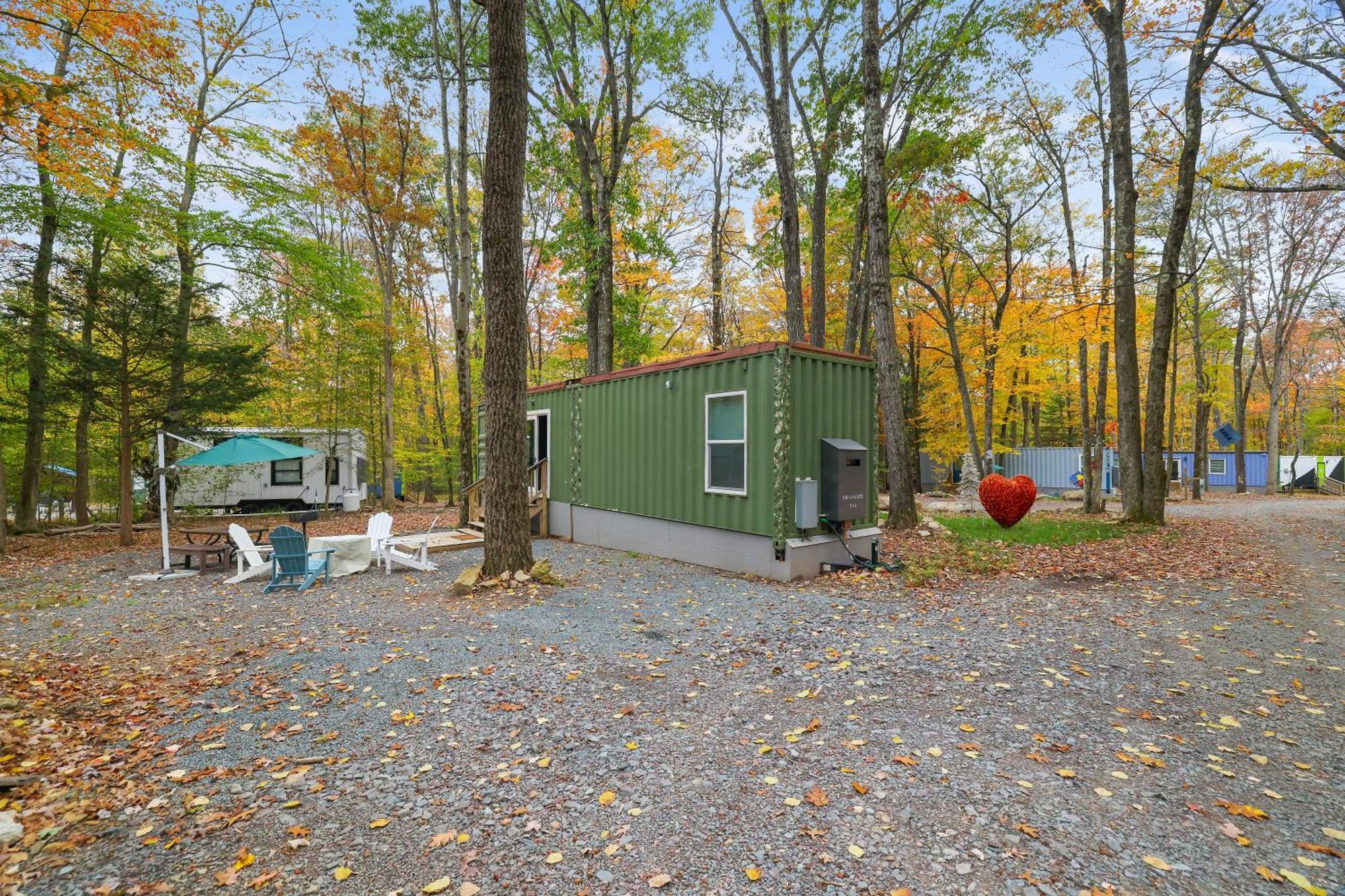Camptel Poconos Lodging Albrightsville エクステリア 写真